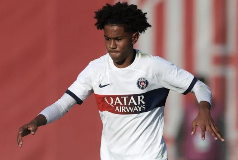 19歲新星馬尤盧：巴黎圣日耳曼中場崛起的璀璨之光