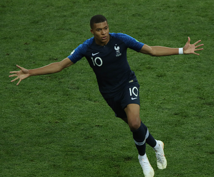 皇馬大勝瓦倫西亞后巴爾韋德訪談：盛贊逼搶、<a href='https://www.m.olxe.cn/news/tag/1198.html' style='color: blue;'>姆巴佩</a>與<a  style='color: blue;'>卡雷拉斯</a>